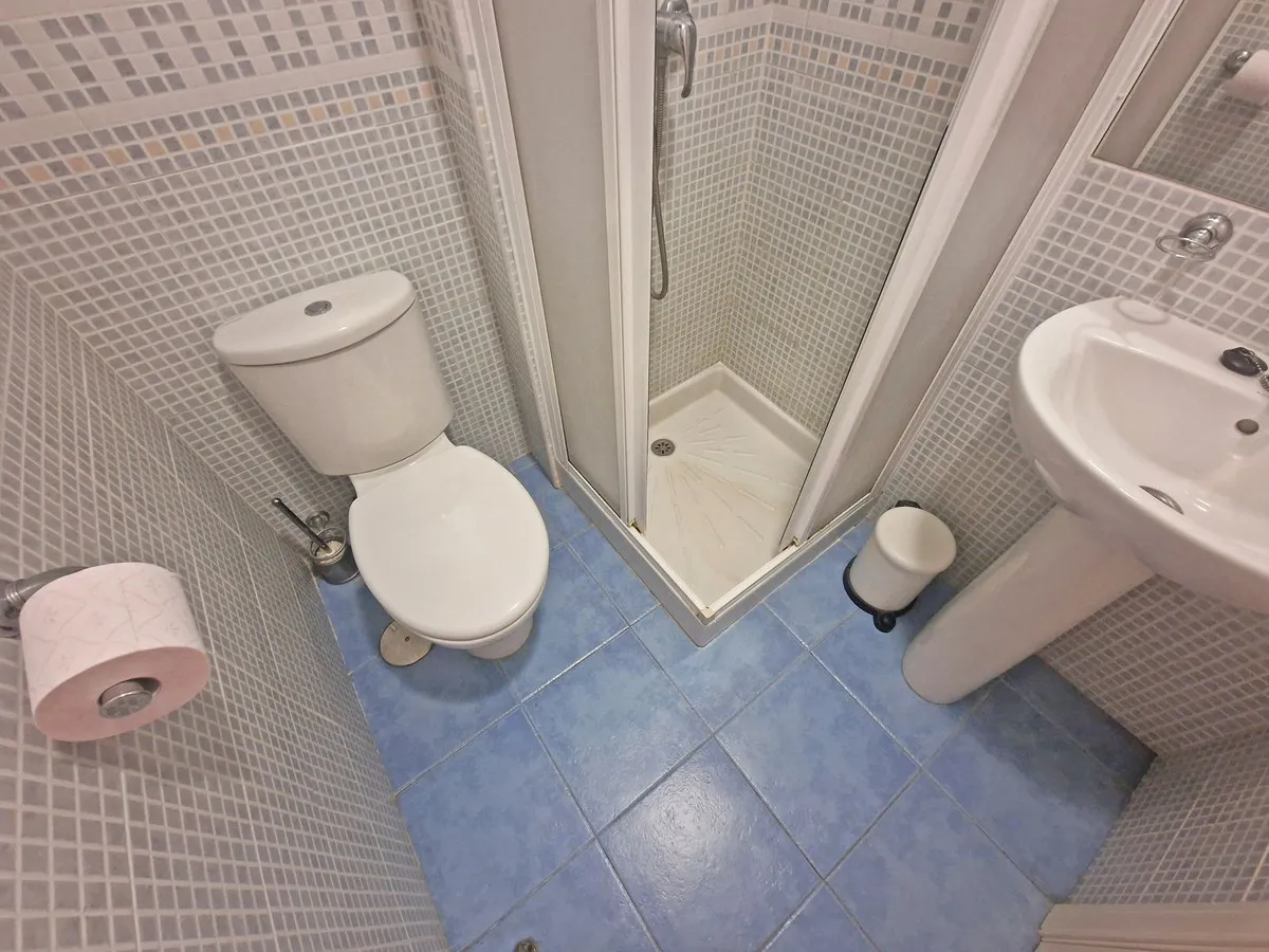 d87e4d76-da80-41c0-b6d0-72e32bbfcf64