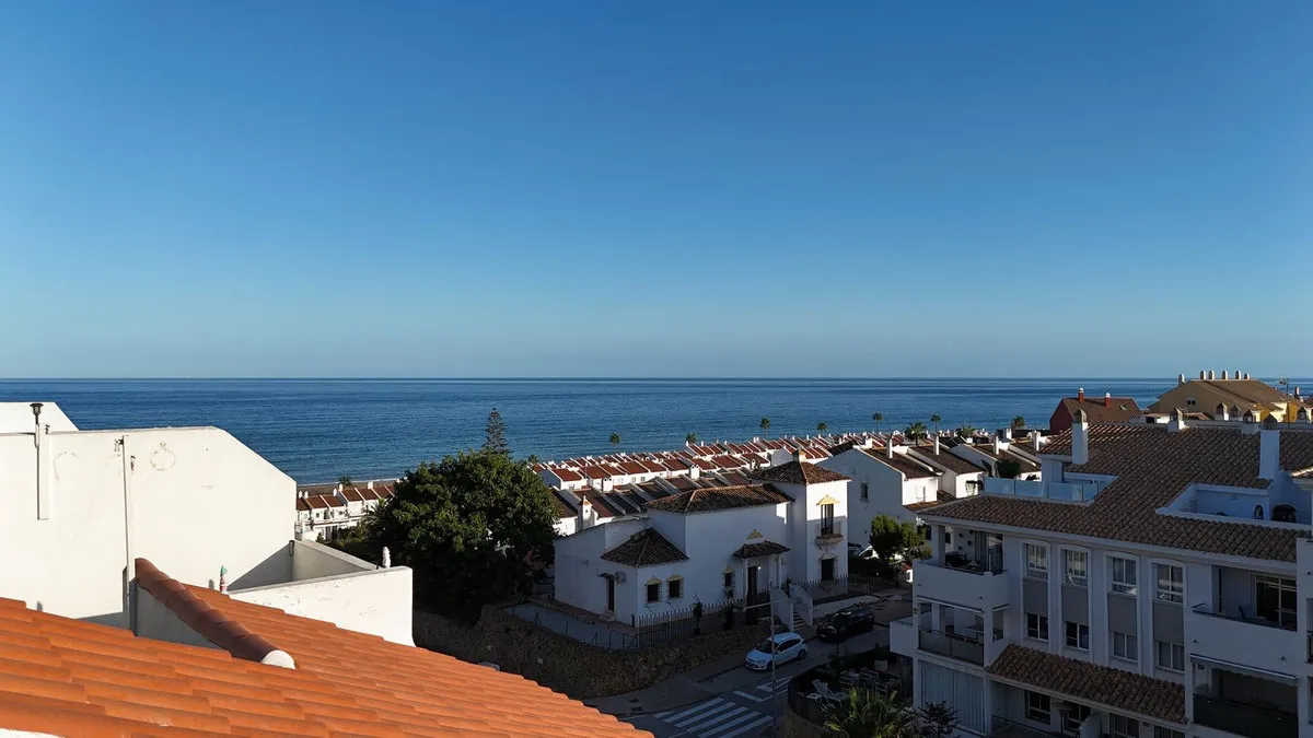 0b92507b-e435-4905-8e31-58a6e1b9e7fc