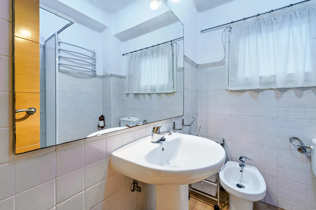 948e073d-e198-4dcb-a0c6-9b132f1dc77e