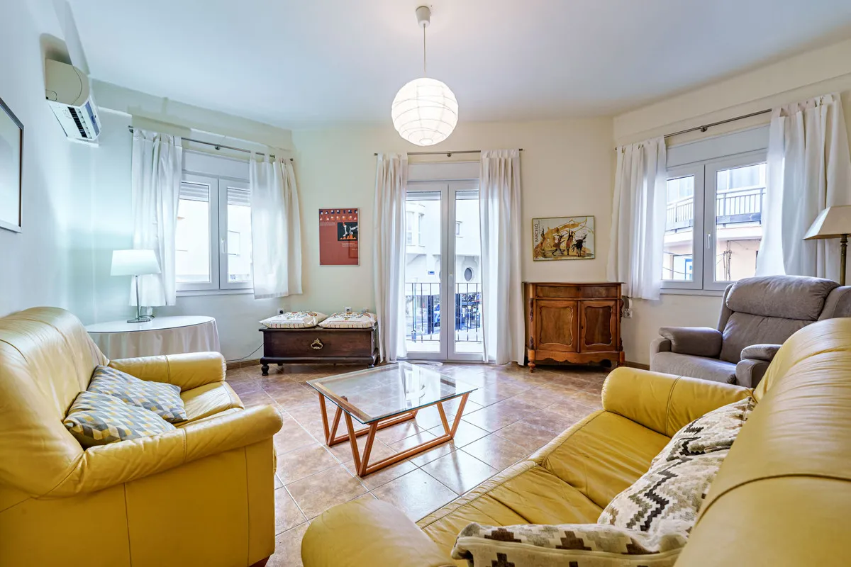 9c0dc918-0be6-4d75-9bf8-c53770ca7c8e