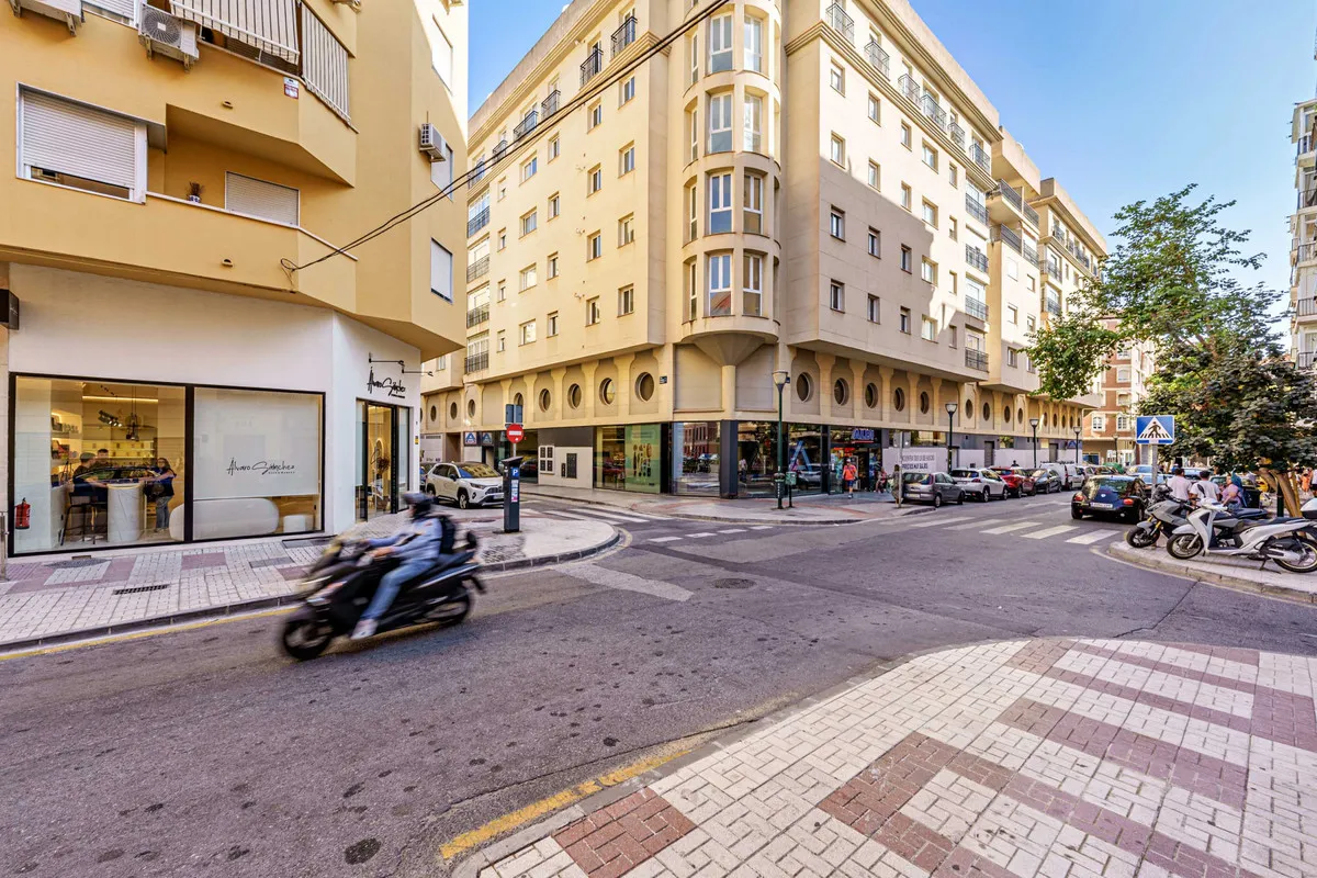 a2dcd339-3651-4b34-bc23-4b76d890a99b