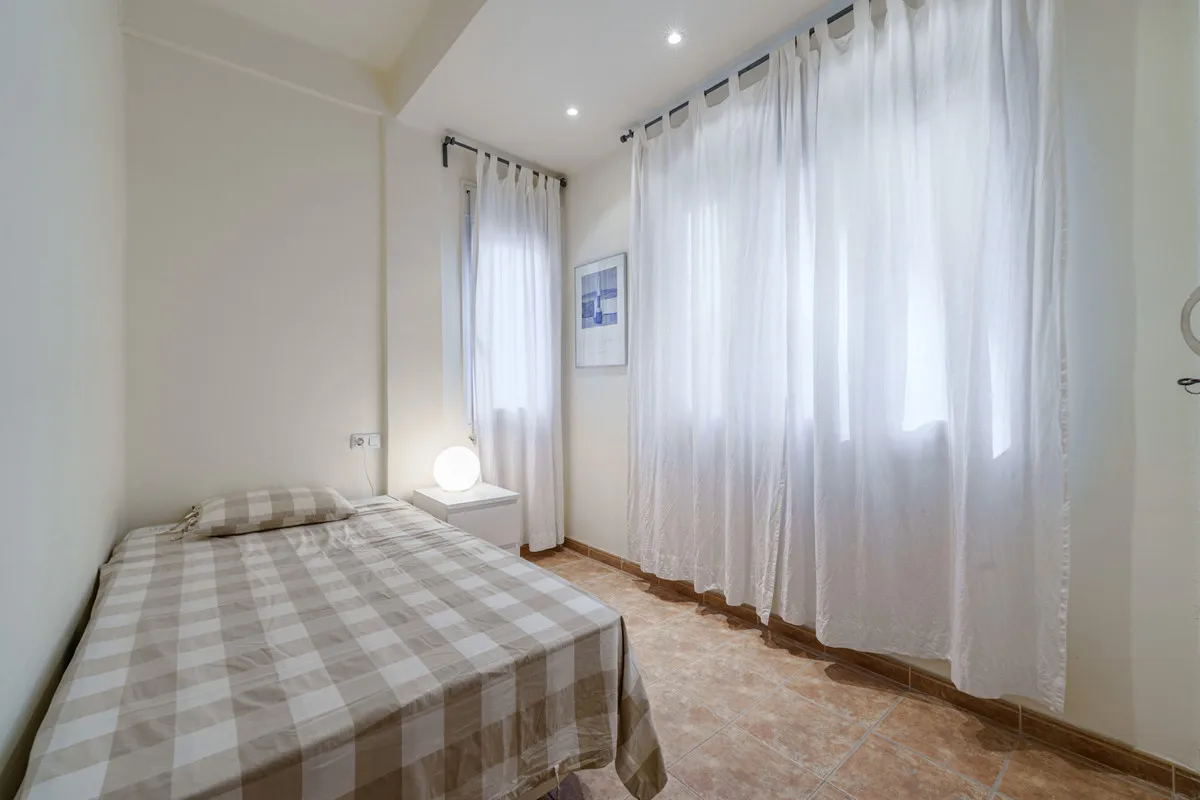 d4963f55-4135-4f12-8c50-ed46214c663c