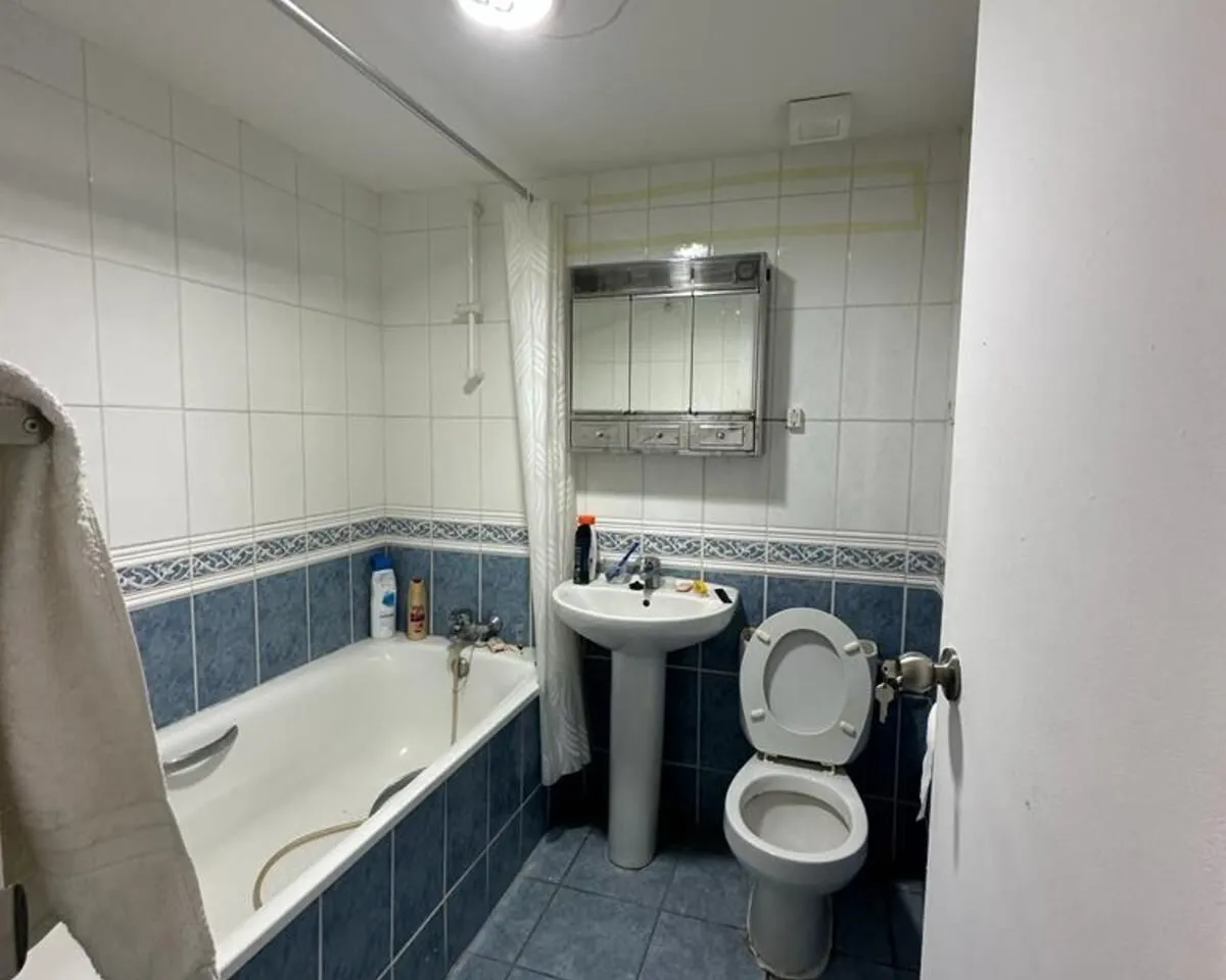 568c8463-f3ff-4788-a7be-3b4b81b71d38