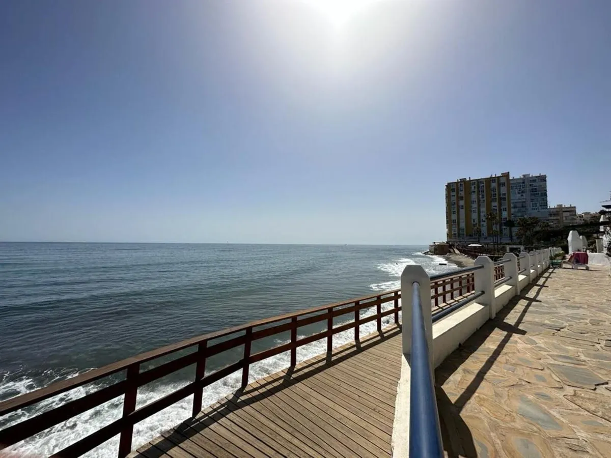 74c3c94a-f2aa-4eb1-bdc8-1bace7489bb4