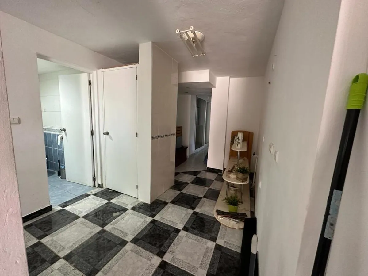 b348f2d4-46aa-4145-9a32-975b68339dfa