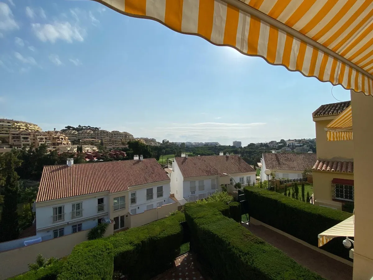 8f9357f8-bd3f-4d37-8bda-636efe0b641f