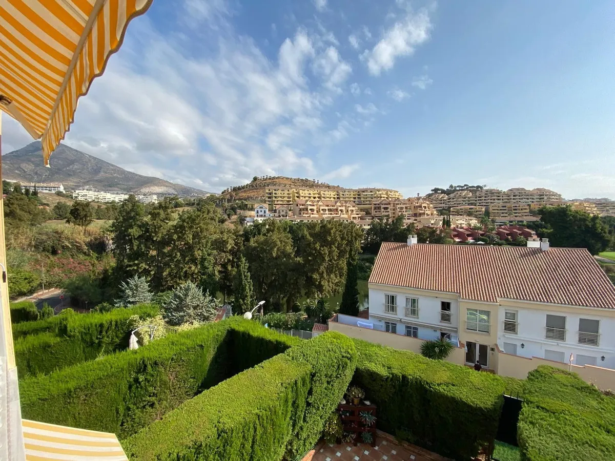 d12962e5-dc62-4586-8225-09ef62a7ea4b