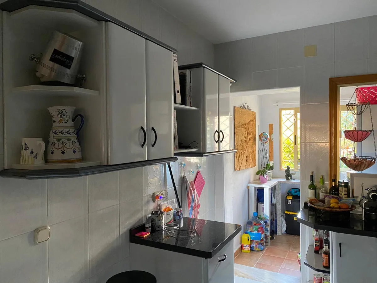 e5991d95-7ac5-4f3b-bdb0-39d7609faaf4