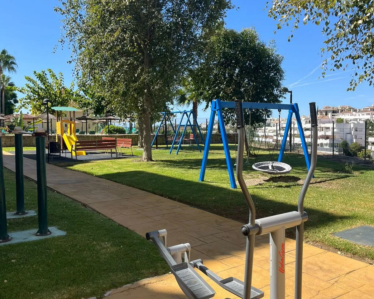 12f425a5-d6fa-4619-ba6b-7ab54e38bab6