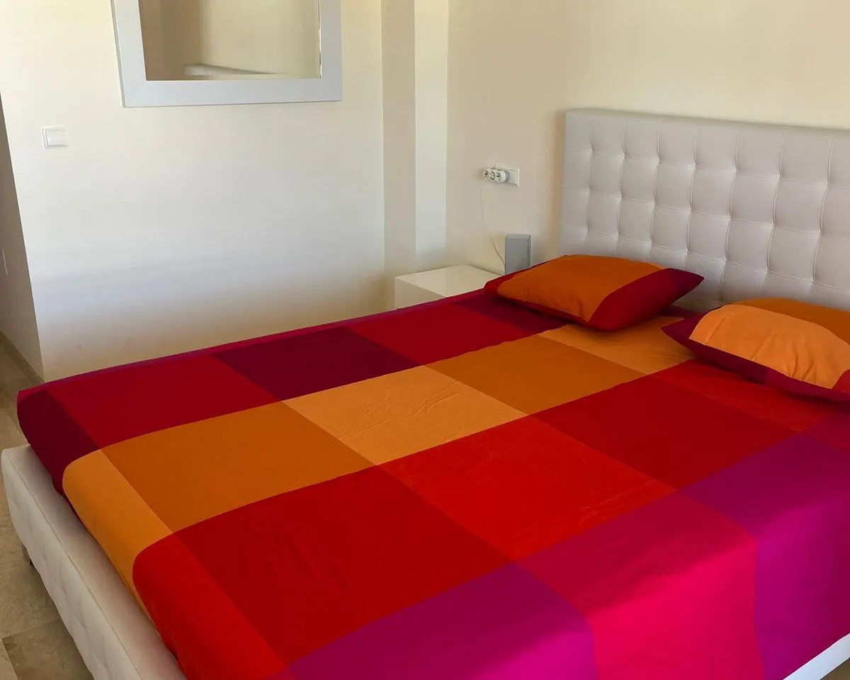 5f8552d6-23ce-410b-a8f3-0d41b50766be