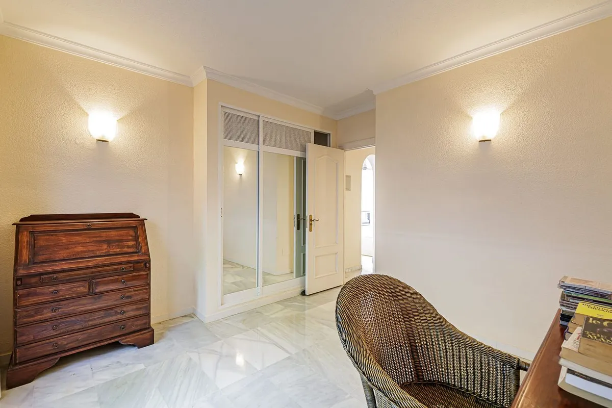 da768928-e26c-4a5d-b231-6919f9261186