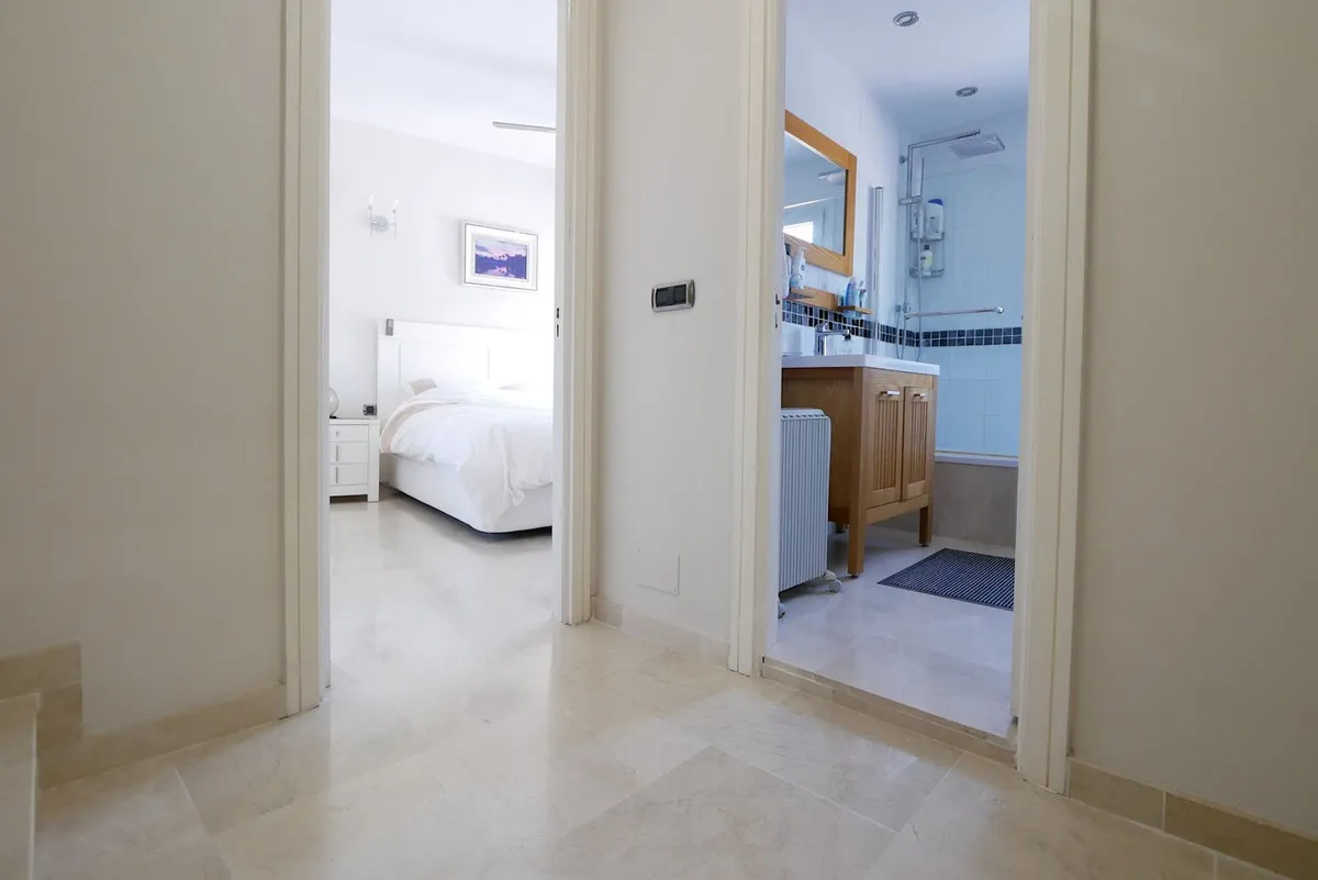 17fc0966-f1aa-4482-b150-34e8df92576f