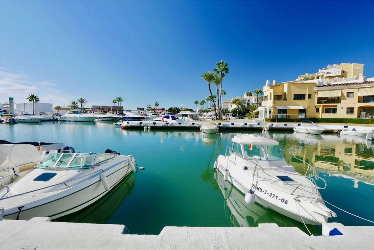 2609b979-0080-438f-a43f-7b14103a3460