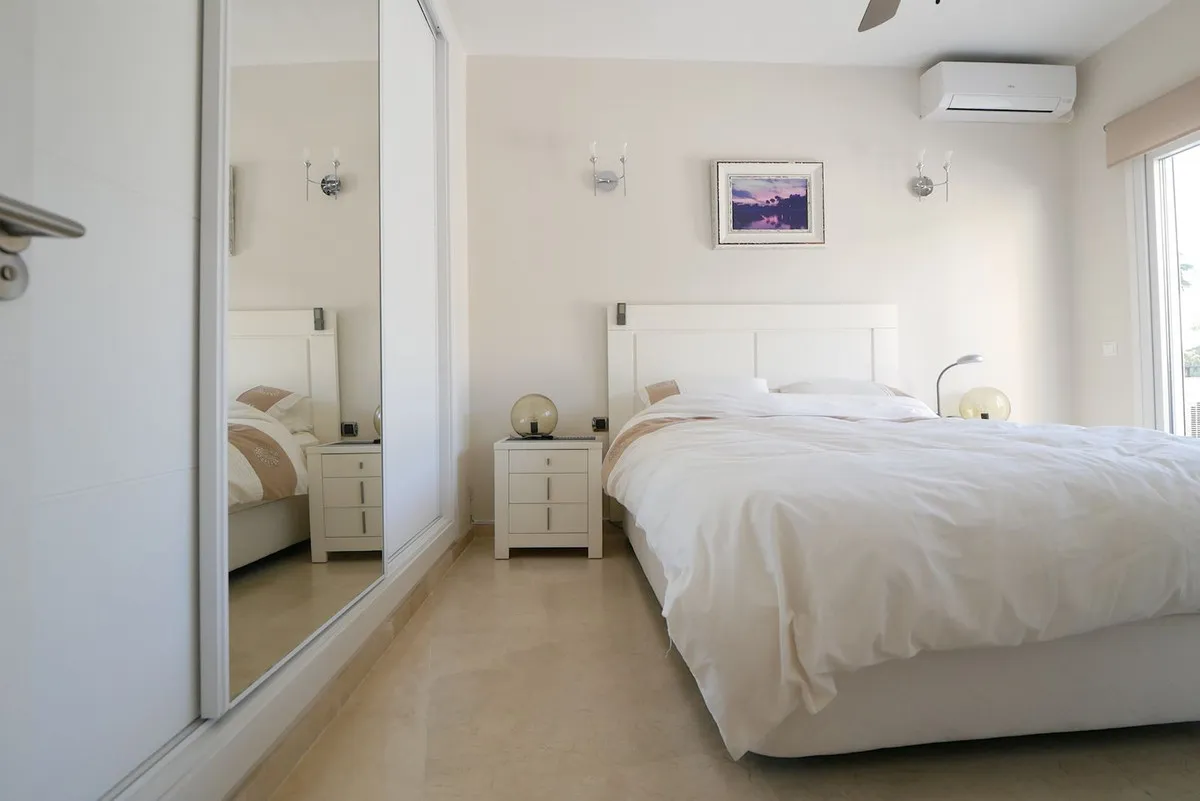 2f8aadfd-5d4b-4577-9ce0-58afe3e7c9da