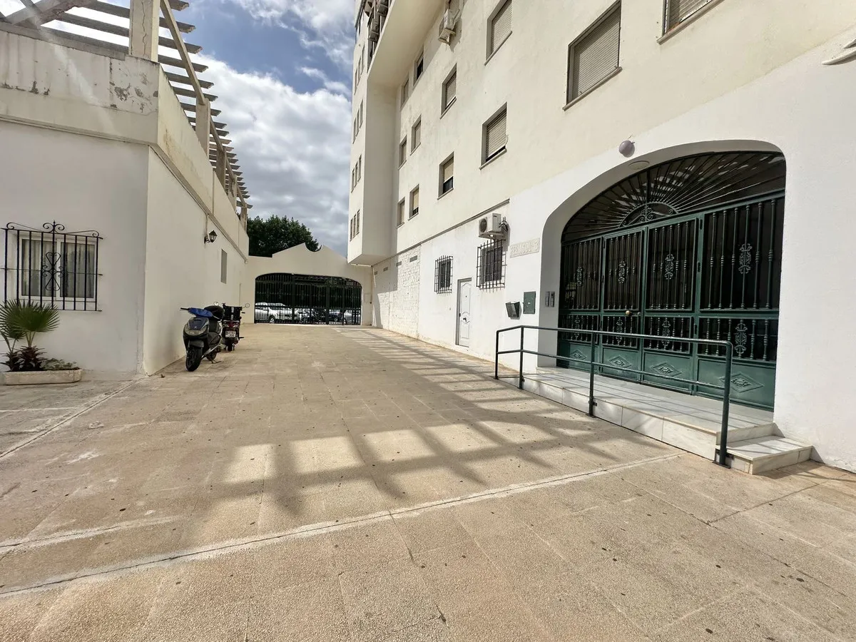 26e08b16-4054-4814-b05d-dc7d4279219b