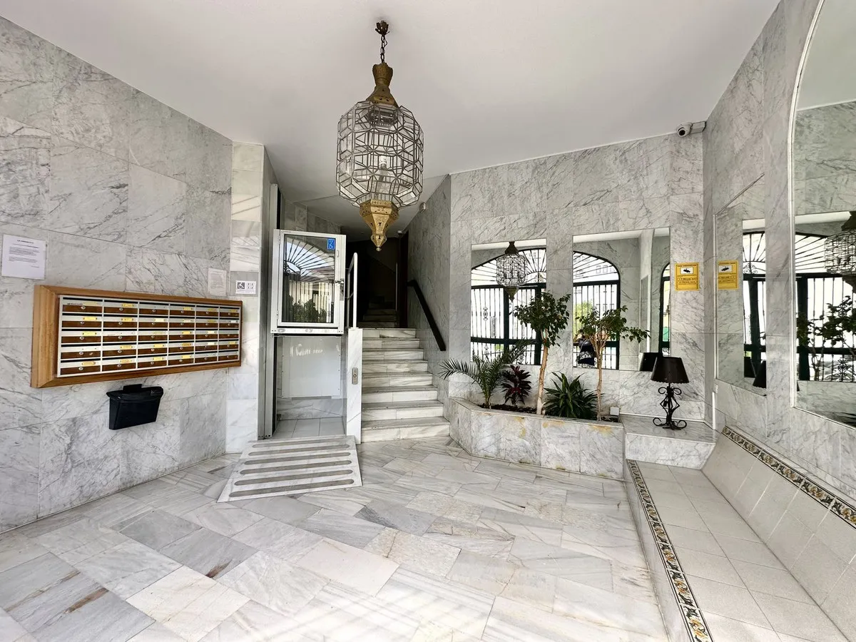 8fdc9f8d-f388-4ff0-831b-f2868a33c1c8