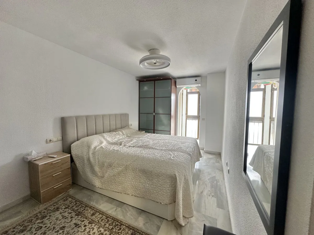 ac8ca540-4d22-40a9-a4ee-a302536c2772