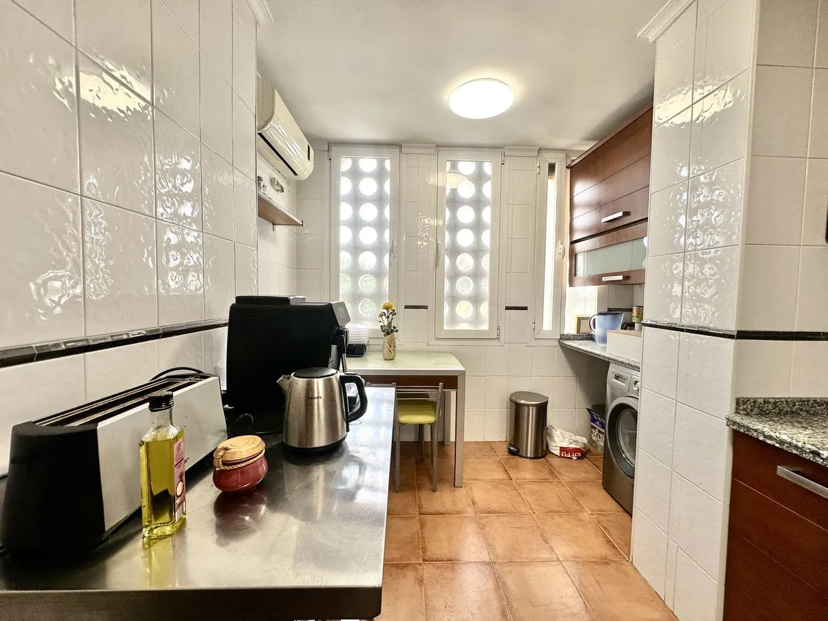 fd3221cb-35f8-49be-b6e8-b66b2ad64909