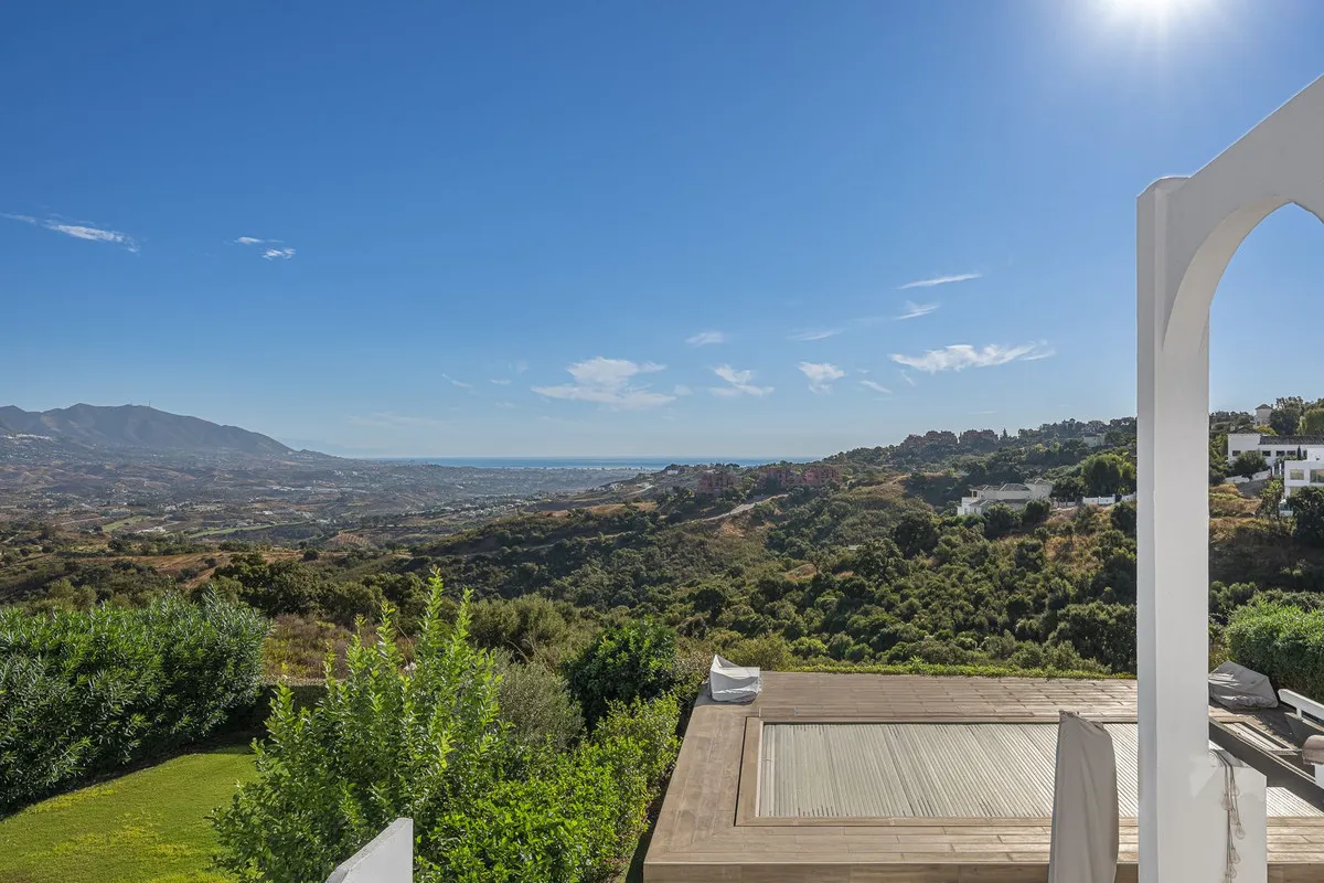 074714d4-0d34-41c2-8d60-5a918e555f86