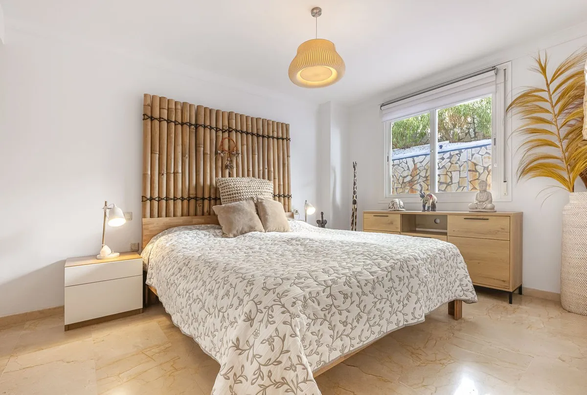 1bc9af76-8610-41ad-8fcc-0bee49018b05