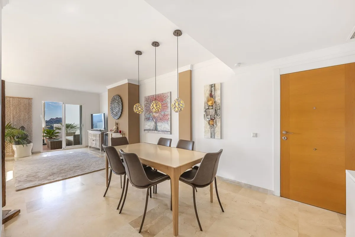 420d122e-bf3b-41e3-a6fa-f106847e9efd