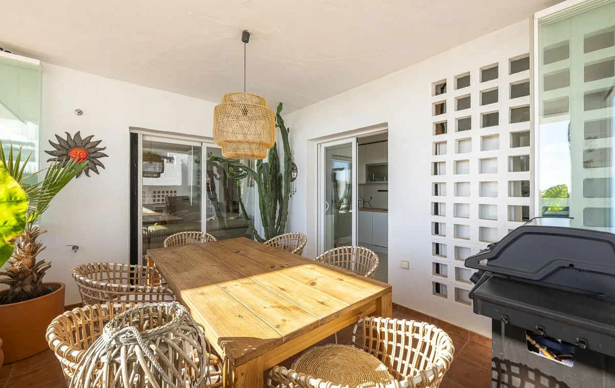 4b1d139f-98a9-4cec-8845-83f41a73e691