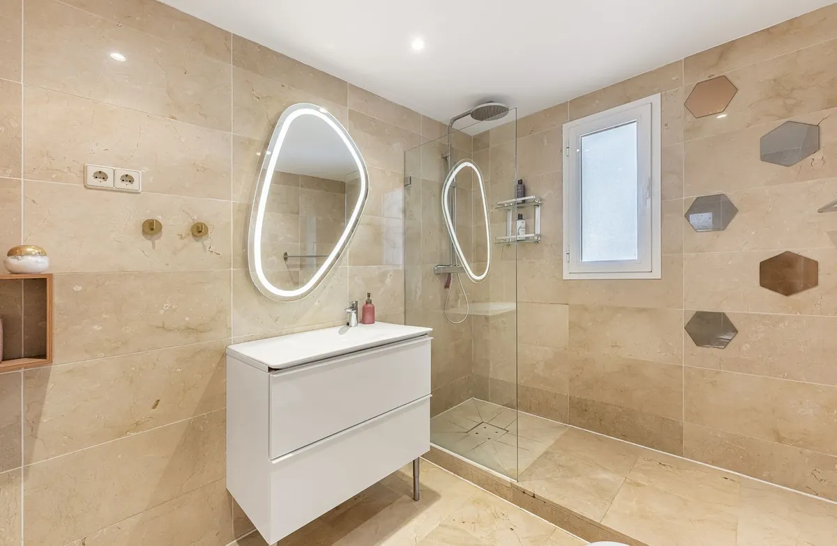 f31587d5-90ec-4c5d-afca-88859564ed7f