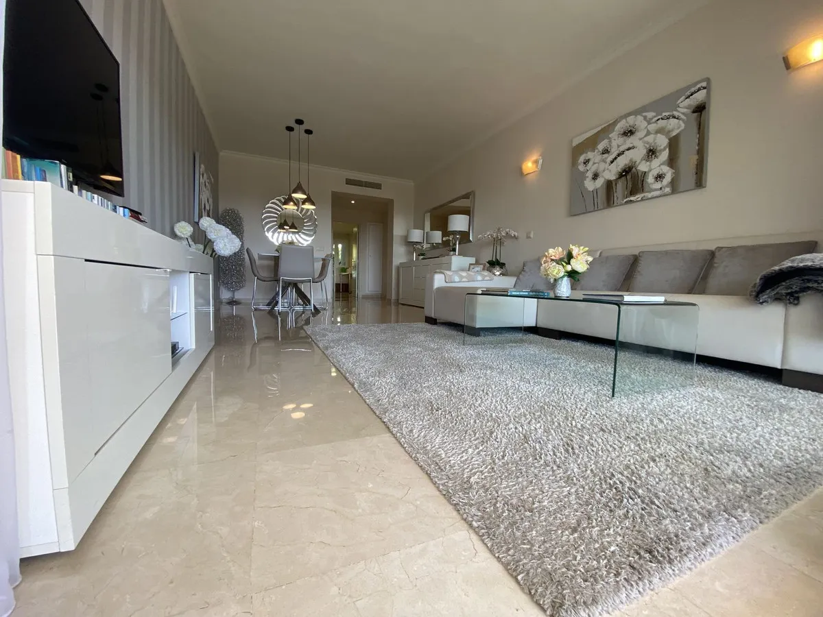 da7faed5-df29-46a7-8b5e-4a8f965c62cf