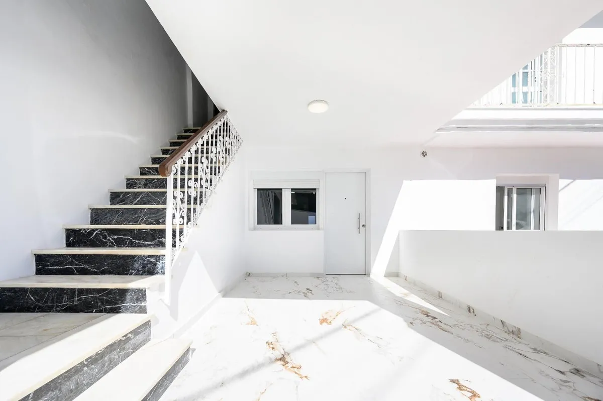 661fd117-6f93-4fc6-a9de-36a431524d4d