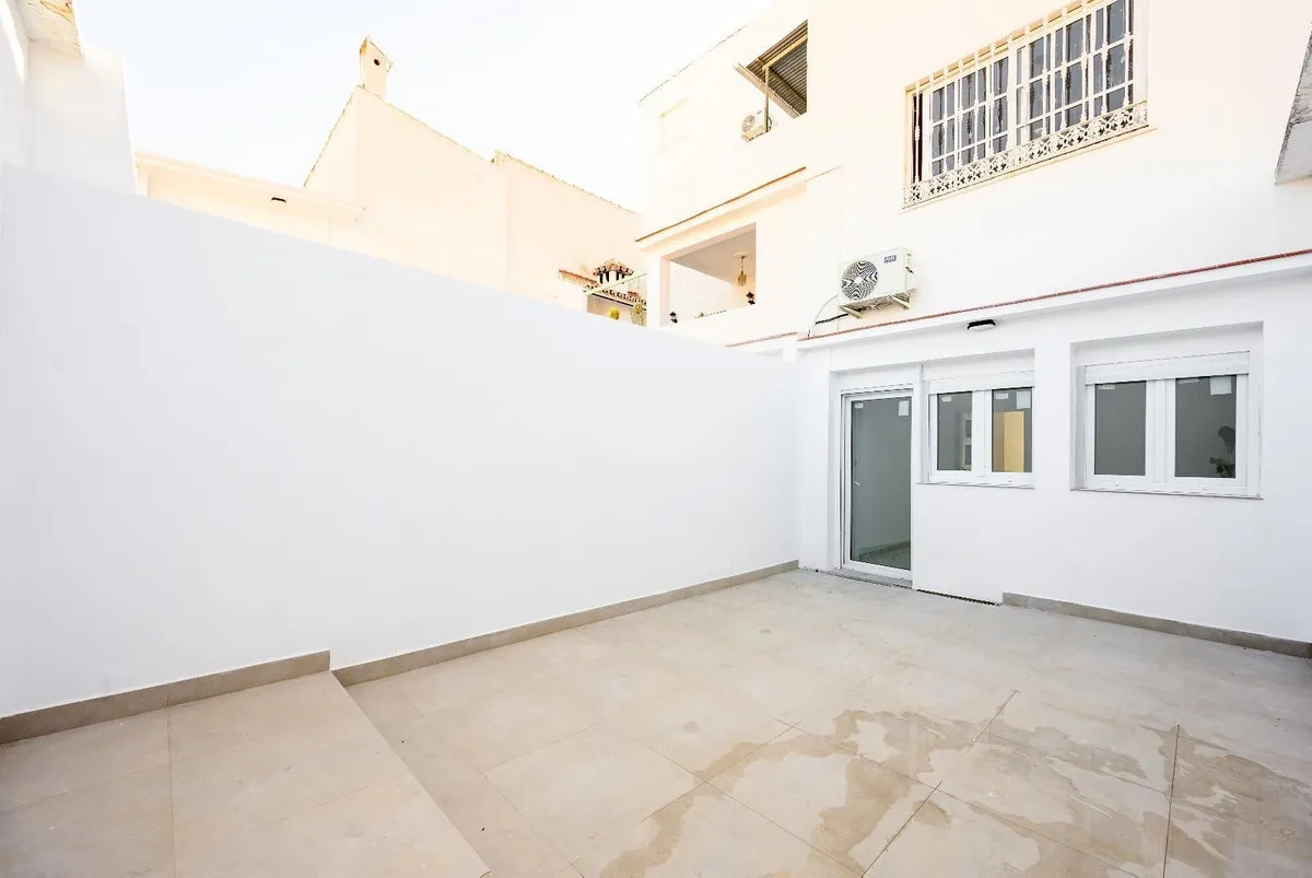 e8ac9cce-4097-4628-910f-af27b5af736a