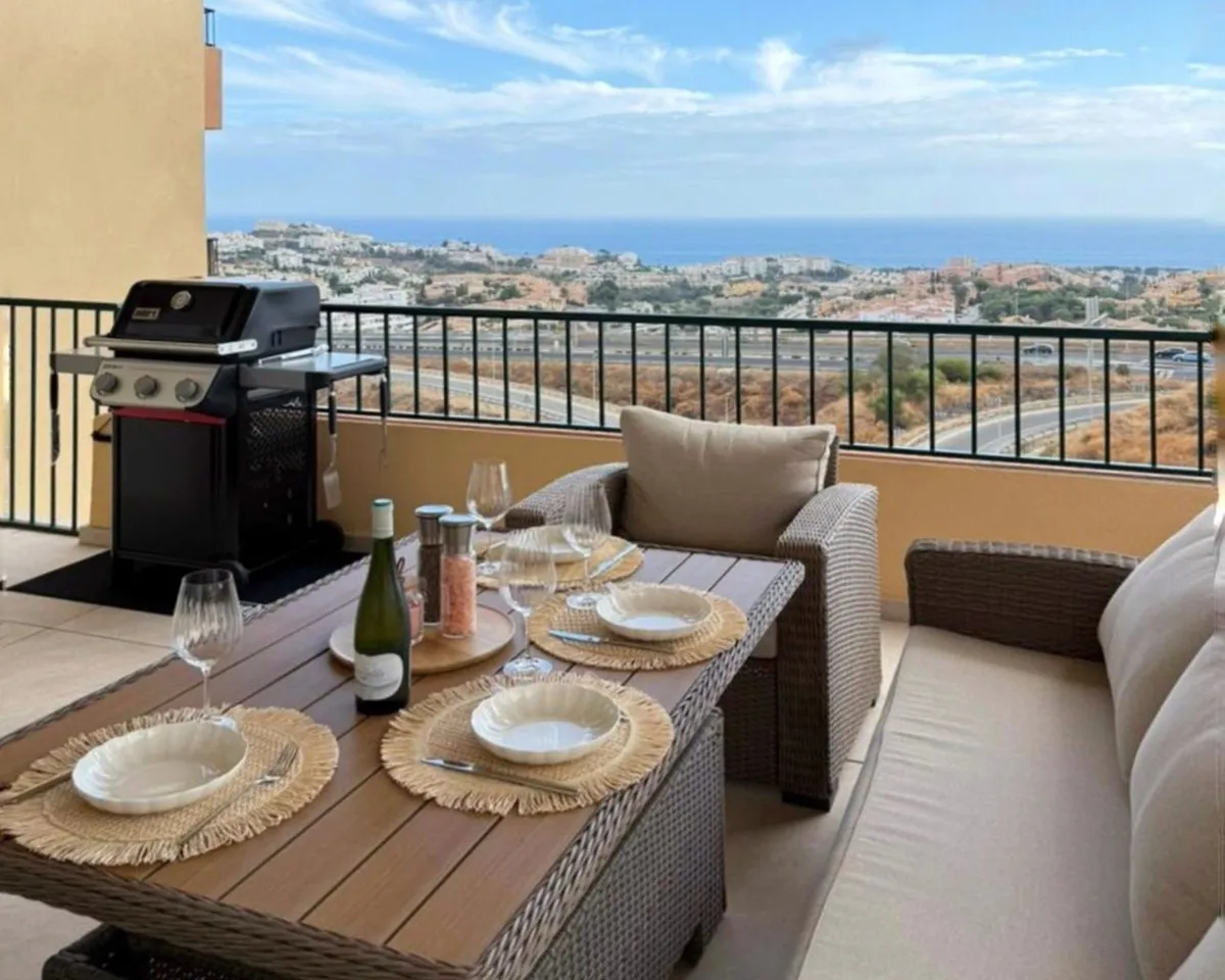 e03fd12e-3f75-4ffa-8aff-9fda597ea4e0