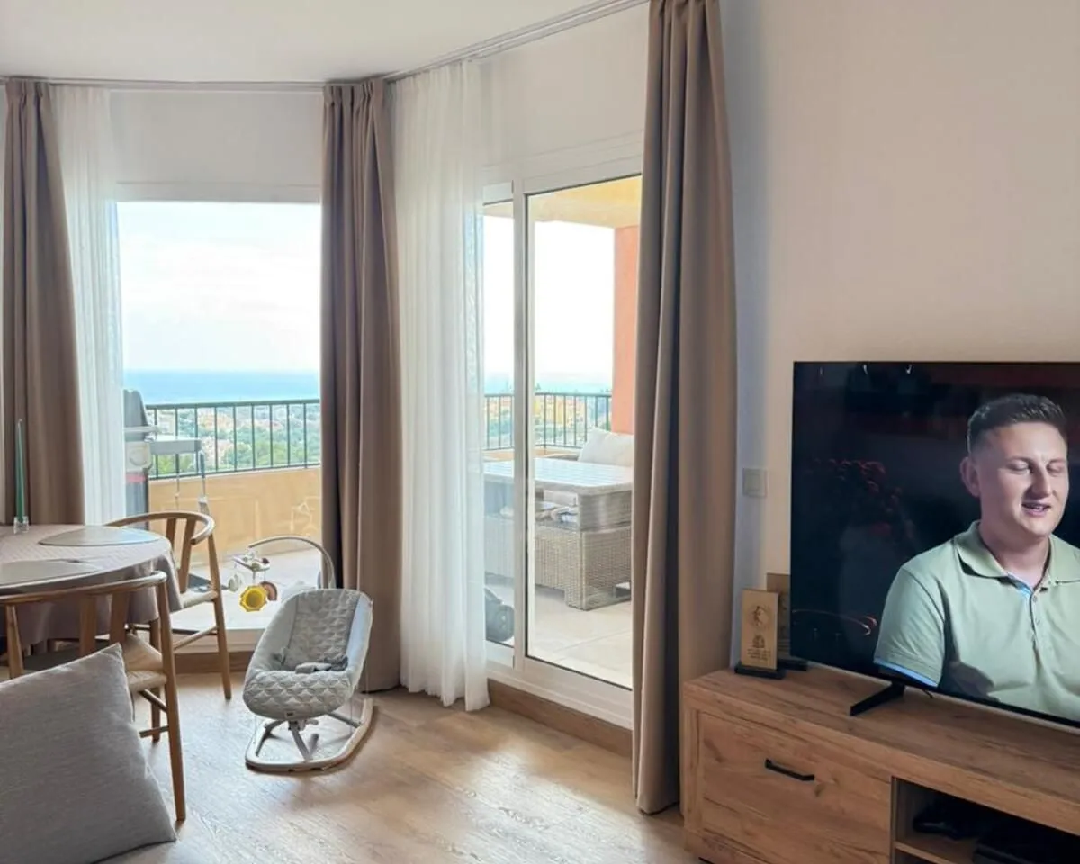 f212cad1-76f7-46df-8ca9-0dc3929626e4