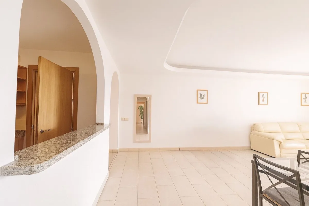 86e54989-864e-49c8-bdb1-c1e12d6c696d