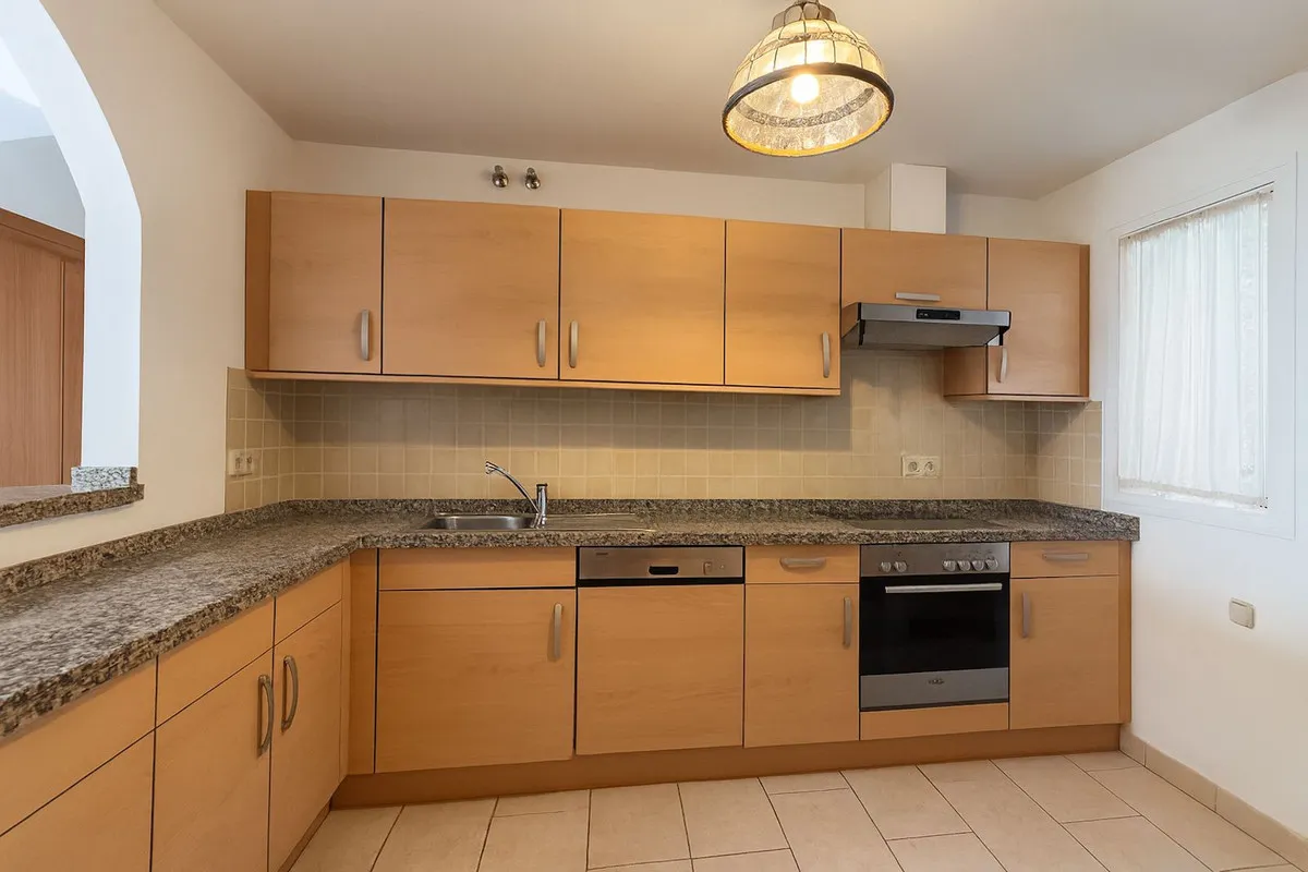 9ccfe0c1-96c3-450b-8905-a9995f119ed9