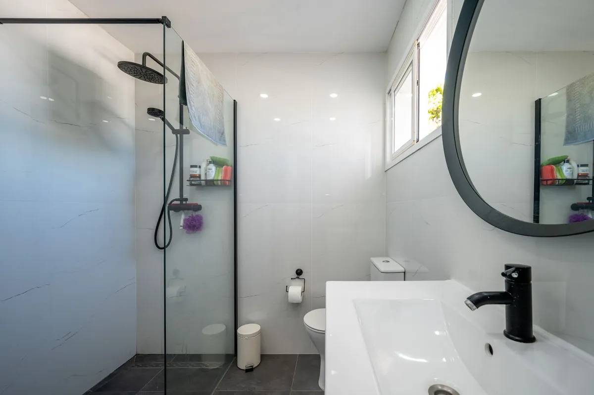 43b2c735-b4c2-4051-bf1c-298d3c716d01