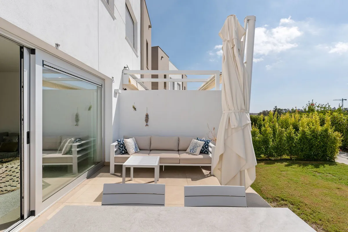 6cf64480-dadd-436c-83e6-2e1bacb898d0