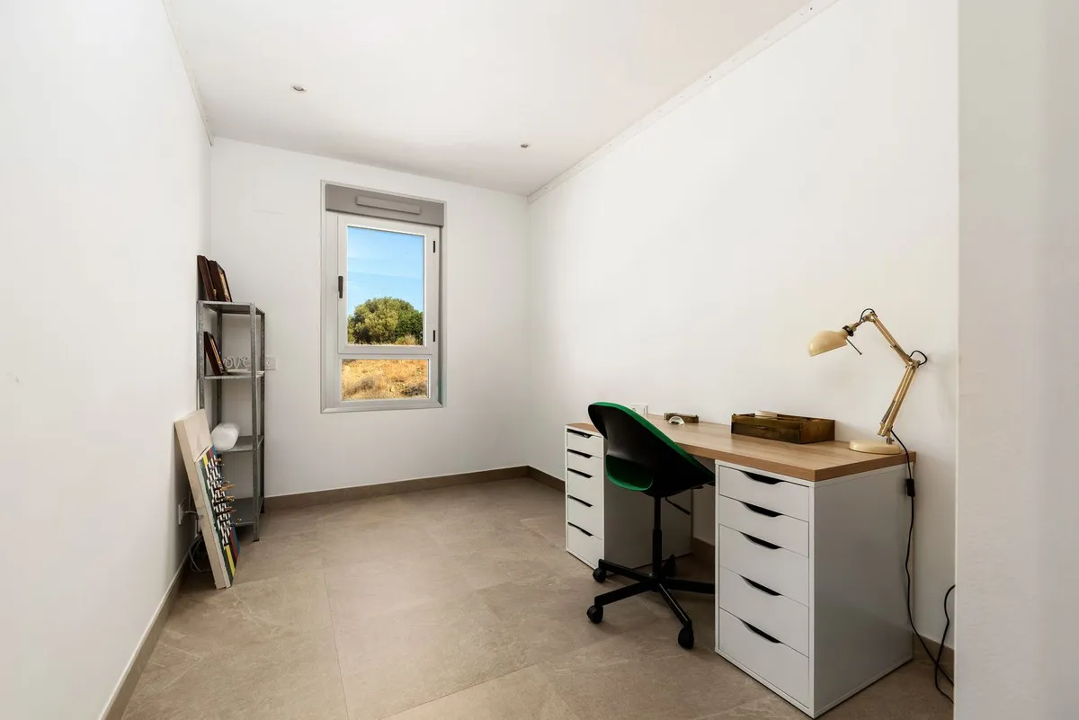 a715bec3-c171-46e4-b782-71a7d80759b8