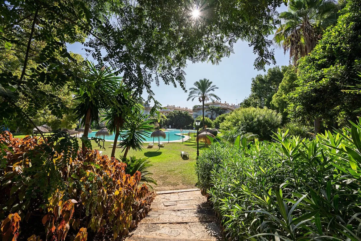 58fd2e2c-87b0-4bb8-952a-612bfaaccb0f