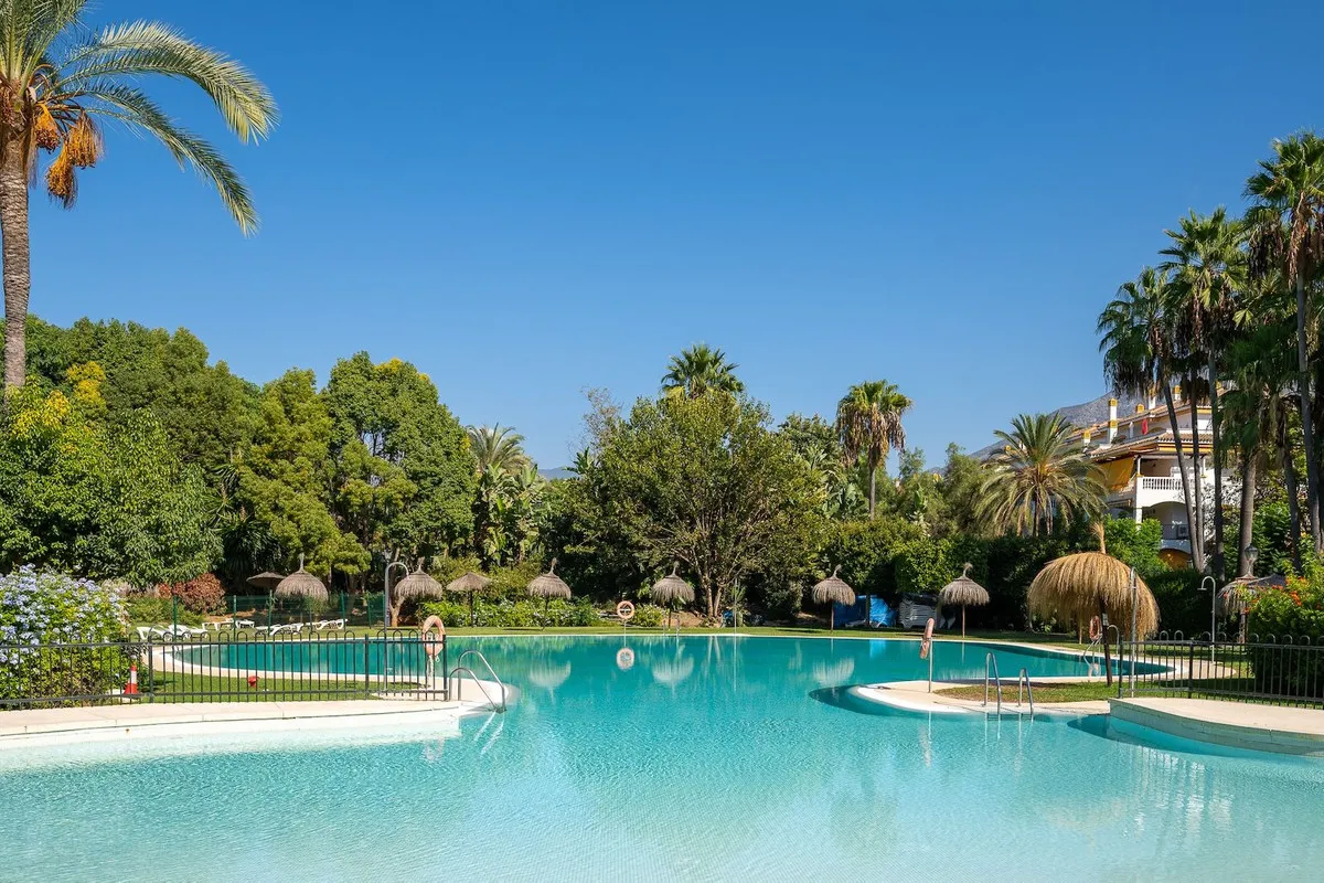 efb8c2e5-cd05-4be7-86f6-d528b96b0350