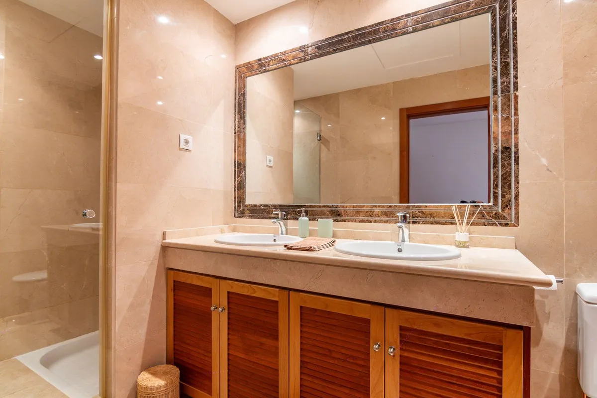 acd57fc7-7b87-4e73-807d-aa27b810e1a5