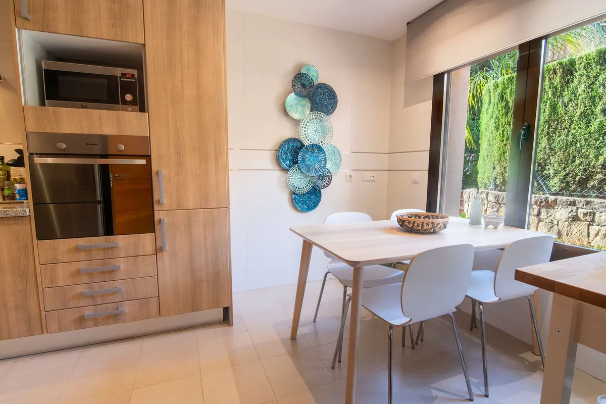 eebf9a77-0845-4e26-b8a1-5ed129159ca0