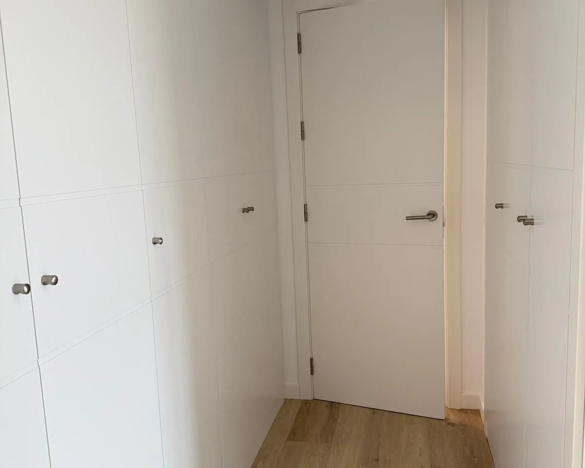 18b0f27e-80d7-4f51-8869-42d7a1840145