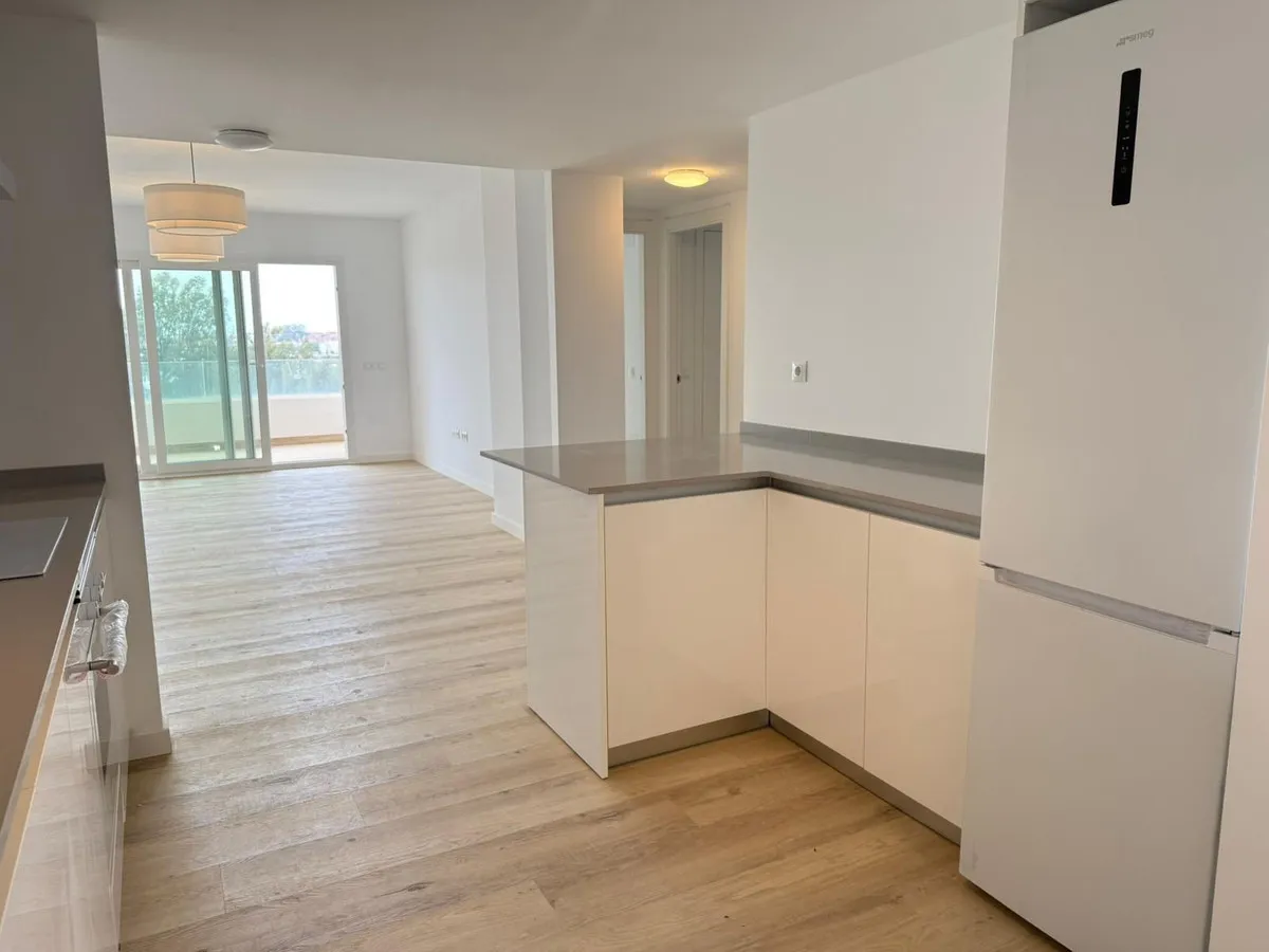 b54ce775-a7f1-4ddf-8c07-f101a2ae691d