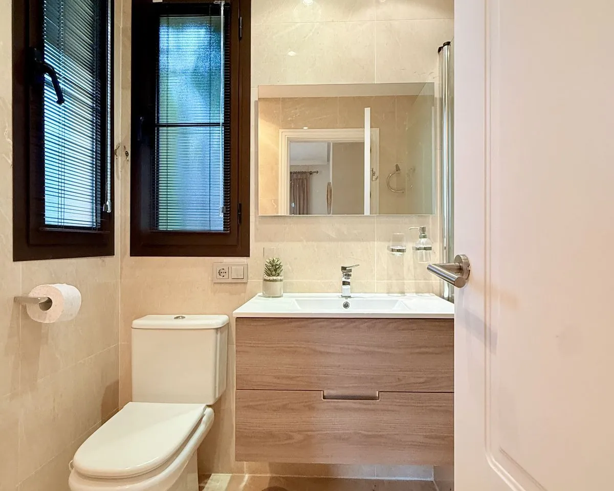 728f7991-a7eb-49a1-b73e-75c3da9d1d2d