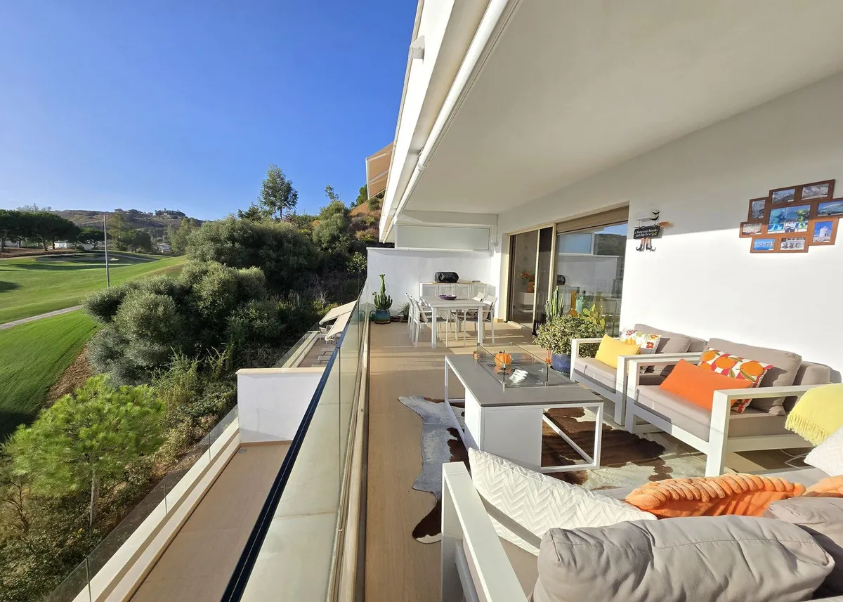 069fab02-636b-443f-9cc2-600950705d43