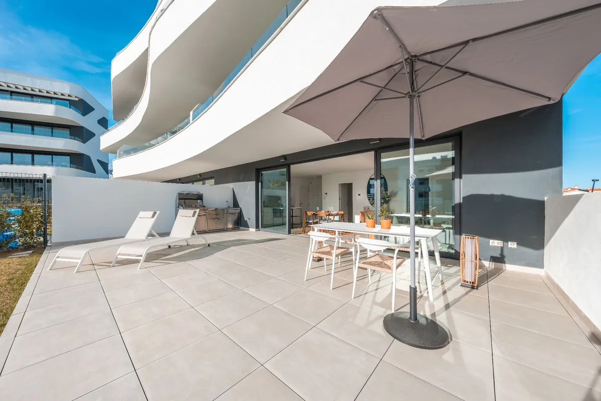 f8dff1cf-33d1-4a86-8764-ddfe441ce30c