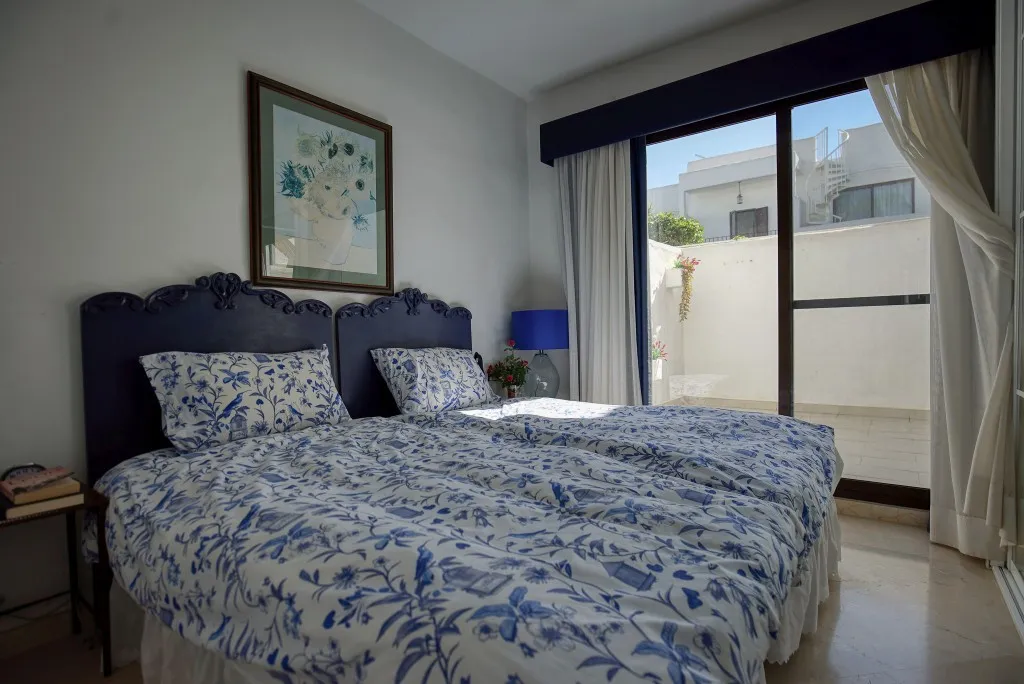 2f031c22-741a-4029-9c5f-c39a38a56fa2