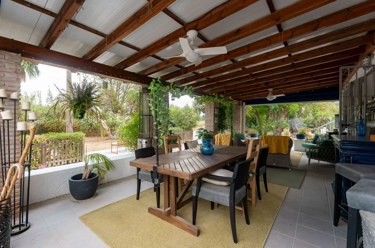 65d2024b-352f-4e48-a905-f398a75e4fdb