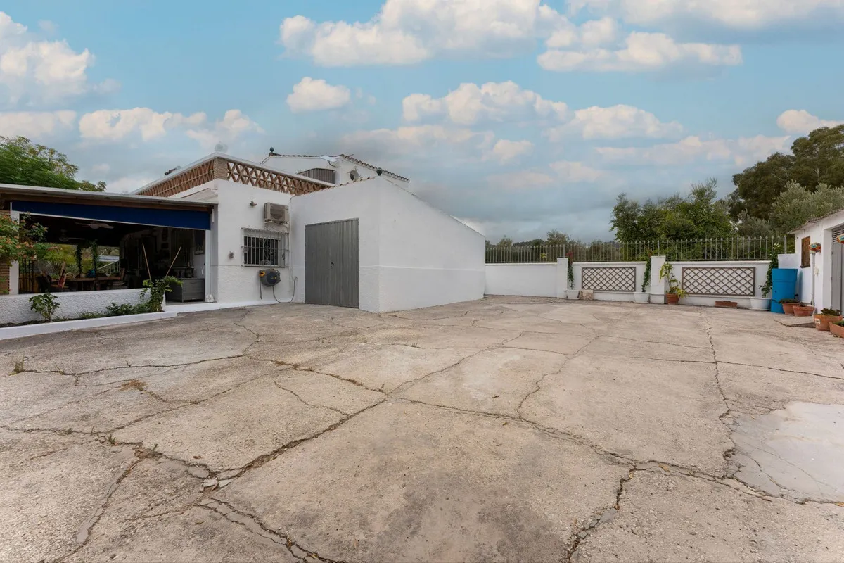 870a2848-1a42-4107-a7a6-cb3e5b903c01