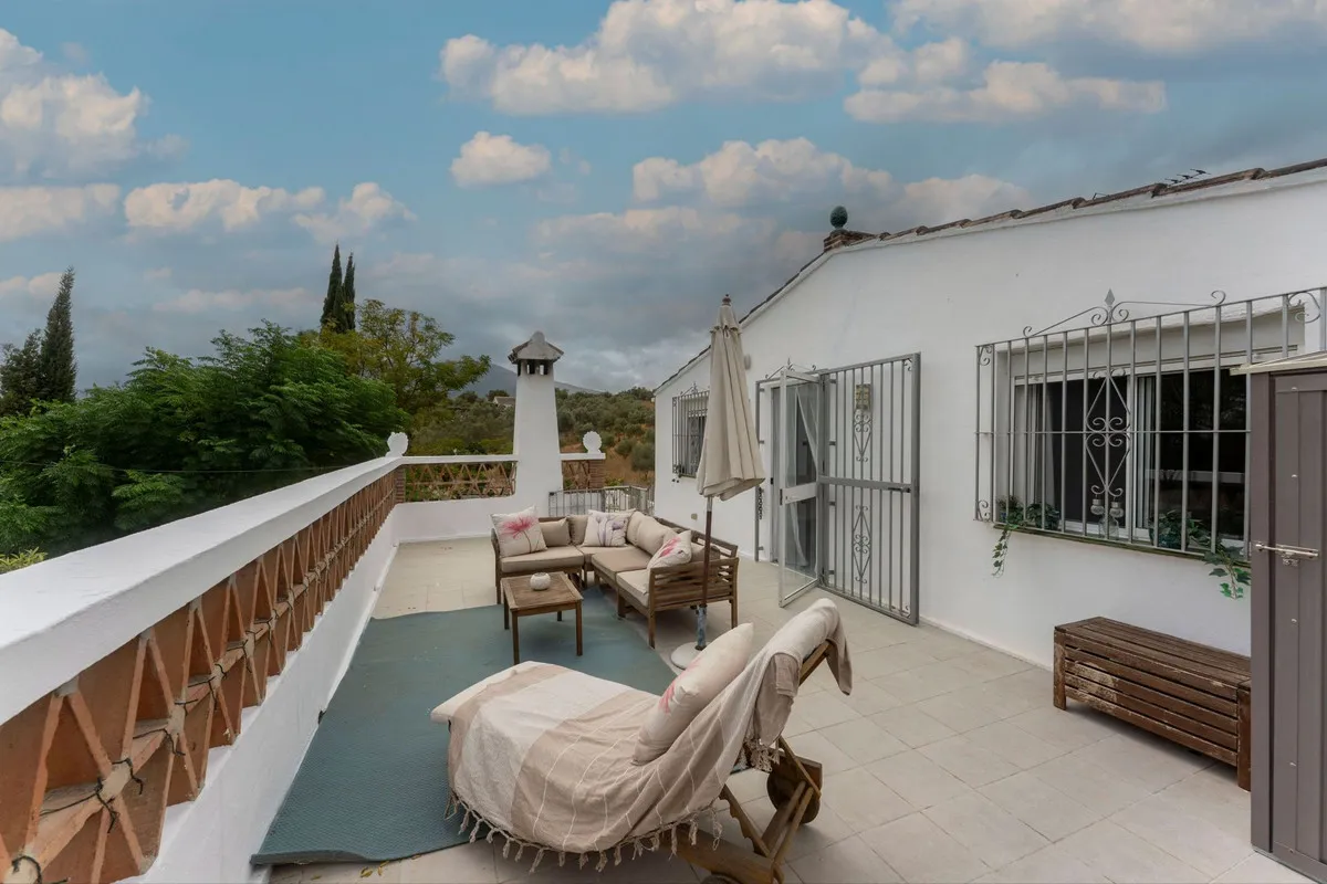 d2322a68-8904-40e6-91a6-817658bf5c0d